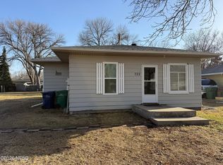 722 2nd Ave NE, Watertown, SD 57201