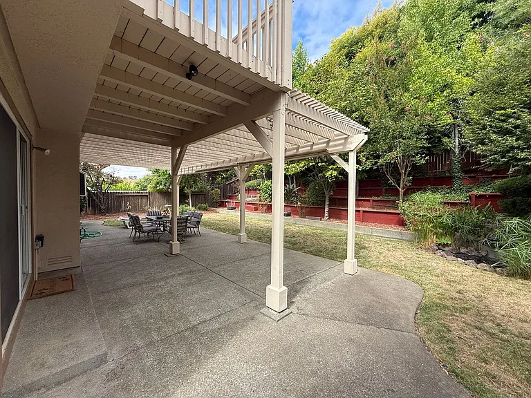 2853 Saint Andrews Rd — Photo 8