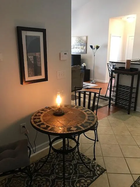 102 Sunset Cir — Photo 2