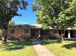 1205 Magnolia St, Gainesville, TX 76240