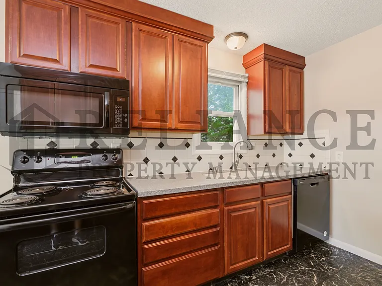 4546 S Osage St — Photo 19