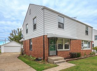 25121 Fisher Rd, Euclid, OH 44117
