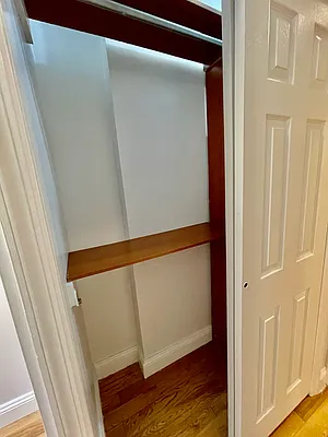 Rented by R New York | media 23