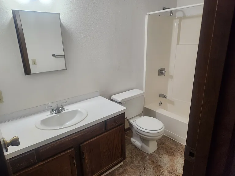 305 E Bismarck Expressway - 5 — Photo 4