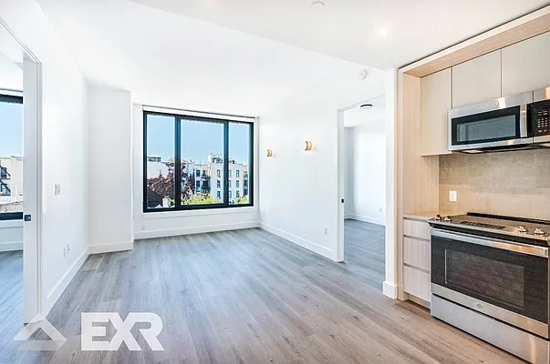 Rented by EXR | media 2