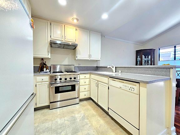 5th image of 4581 Powderborn Ct