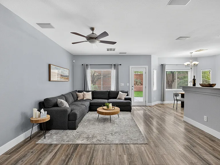 9157 Sunken Meadow Ave — Photo 20