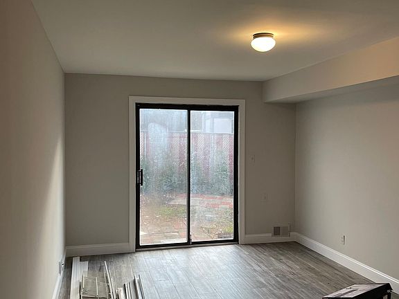 5th image of 74 Bellhaven Pl #2