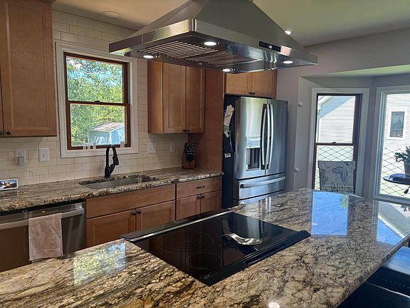 3rd image of 8083 Flintlock Rd