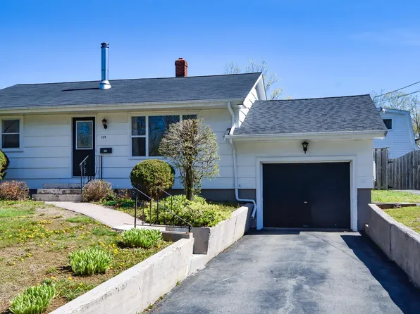184 Queen St, Bridgewater, NS B4V 1P6