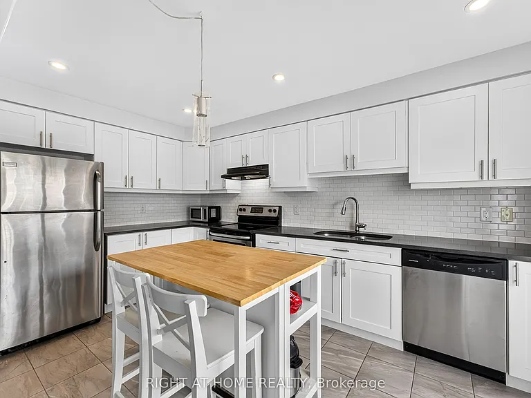 116 Conifer Creek Cir — Photo 12