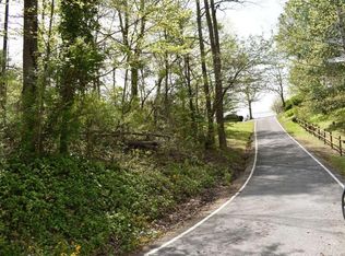 1 Arlin Hills Rd, Middlesboro, KY 40965