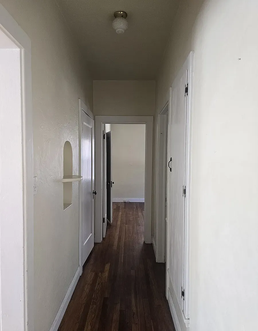 2164 Waldon St — Photo 2