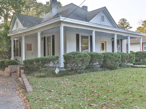 313 Wall St, Rockingham, NC 28379