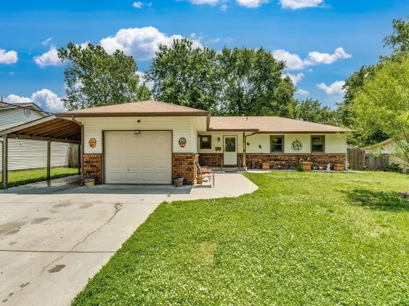 2926 S Edwards Ave, Wichita, KS 67217