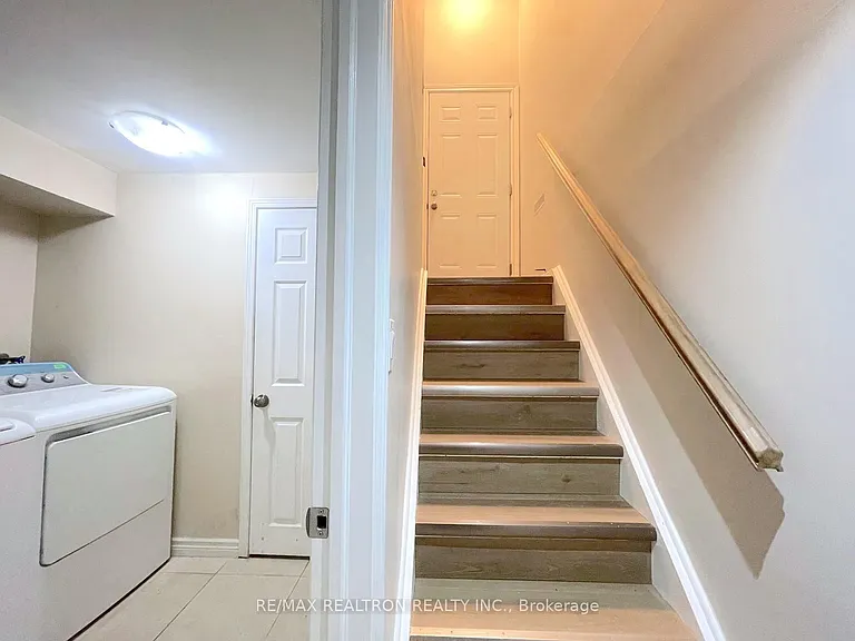 365 Mississauga Valley Blvd #LOWER — Photo 19