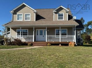 25 Parkview Dr, New Glasgow, NS B2H 0E6