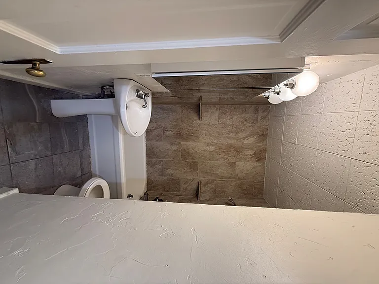 730 S Littler Ave — Photo 16