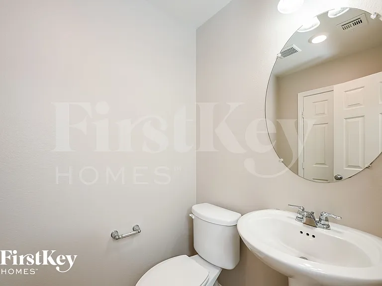 11060 Camden Bay St — Photo 16