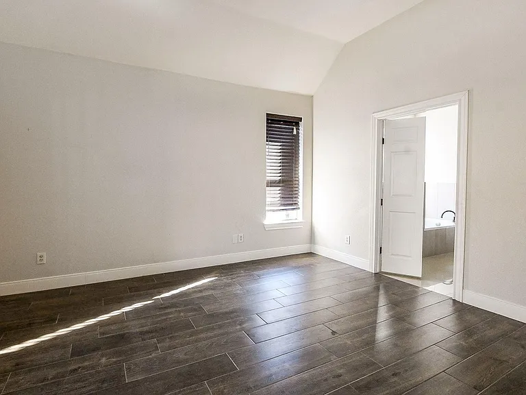4111 Clubhollow — Photo 18