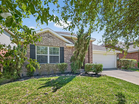 3rd image of 66 W Lasting Spring Cir