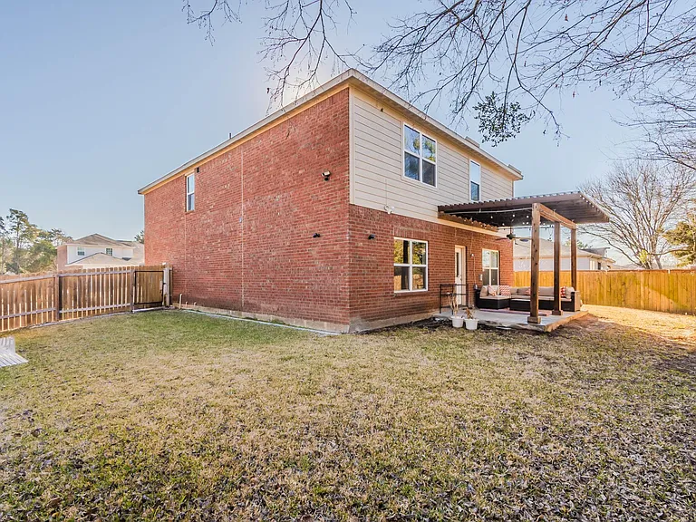 1313 Briercrest Dr — Photo 29