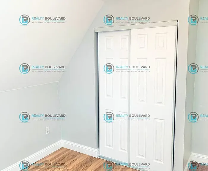662 Eureka Ave — Photo 10