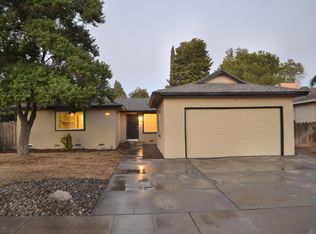 2811 Paula Dr, Clovis, CA 93612