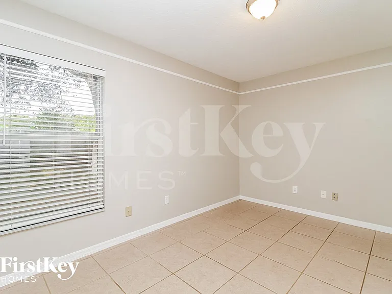 813 Arbor Hill Cir — Photo 11