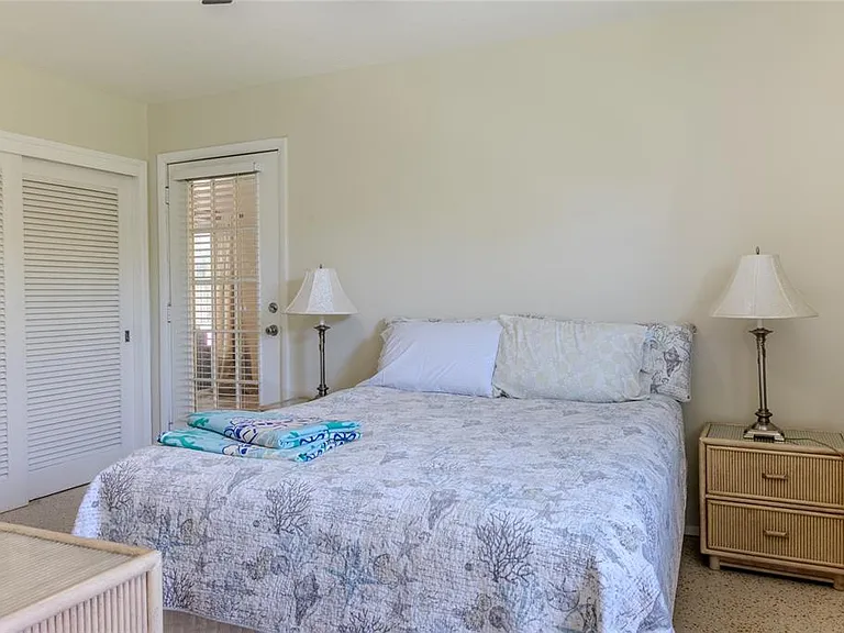 416 Sunset Dr — Photo 46