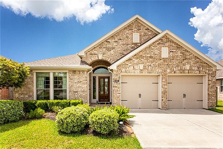 1st image of 3031 Spring Hill Ln