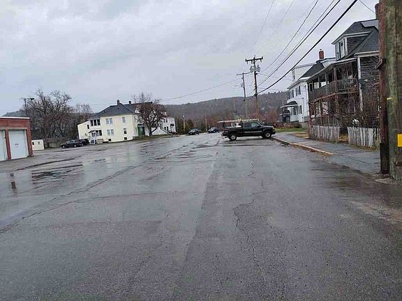 4th image of 804 3rd Ave