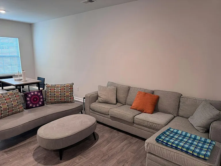 285 Moyer Dr — Photo 8