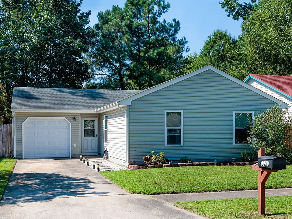 1307 Eaglewood Dr