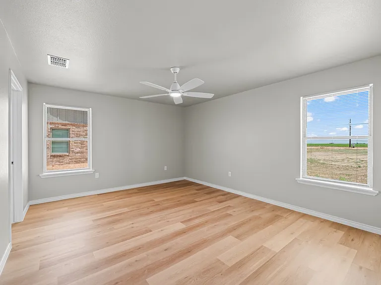 11409 N Cres #2800-B — Photo 25