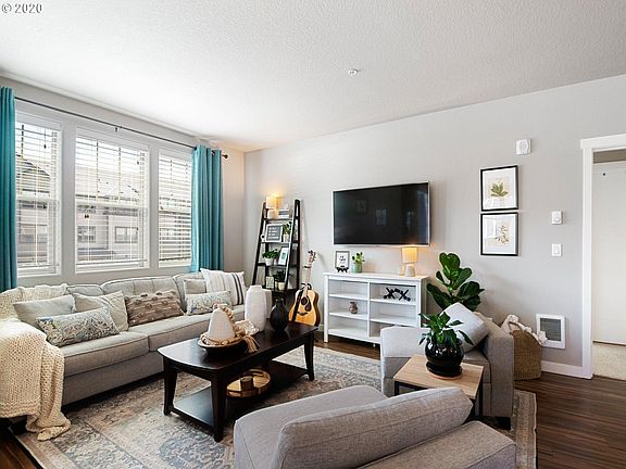 4th image of 16405 NW Chadwick Way #207