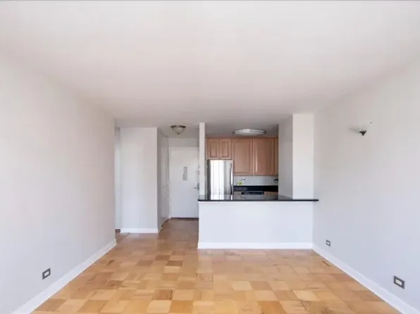 340 East 93rd Street image 1 of 8