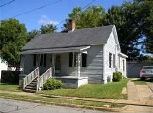 928 E Davis St, Burlington, NC 27215