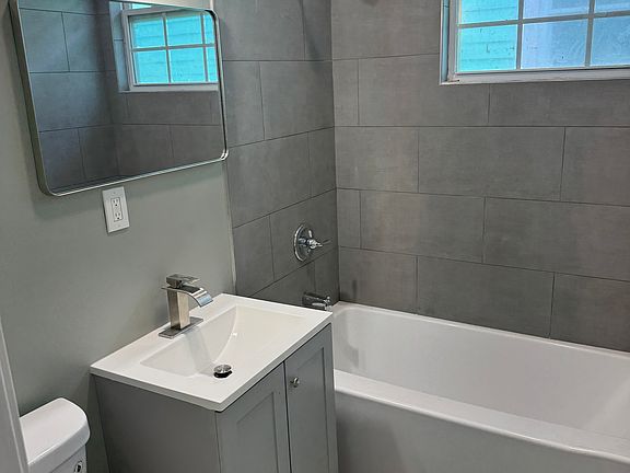 2nd image of 4113-15 N Claiborne Ave