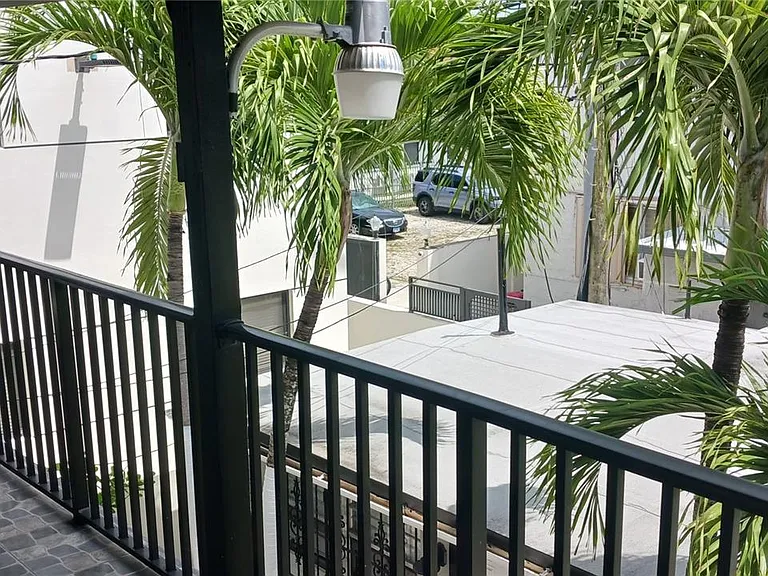 2272 SW 8th St #3 — Photo 8