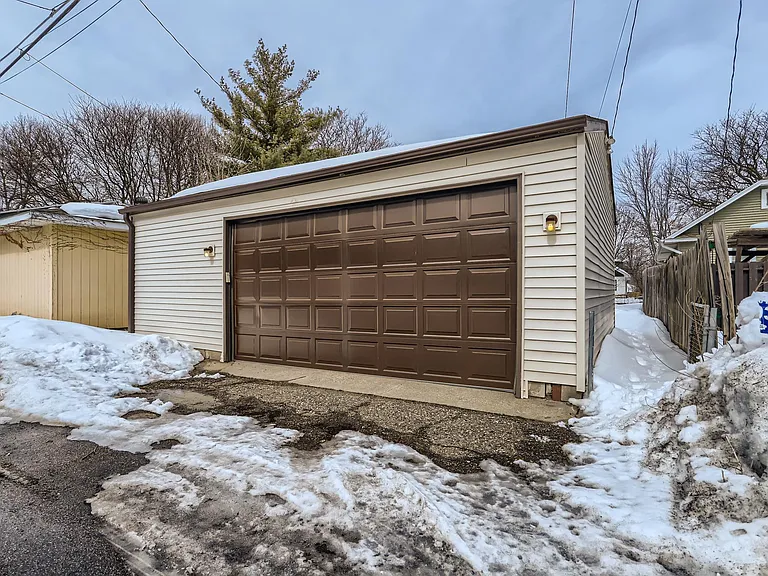 1392 Palace Ave — Photo 24