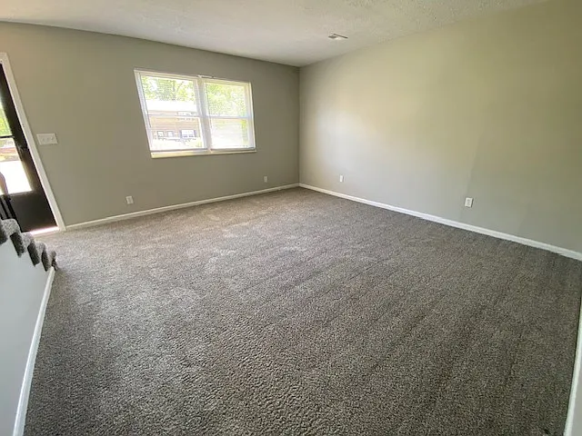 912 Naomi Dr — Photo 14
