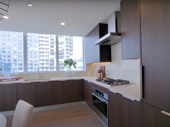 201 W Division St #3111