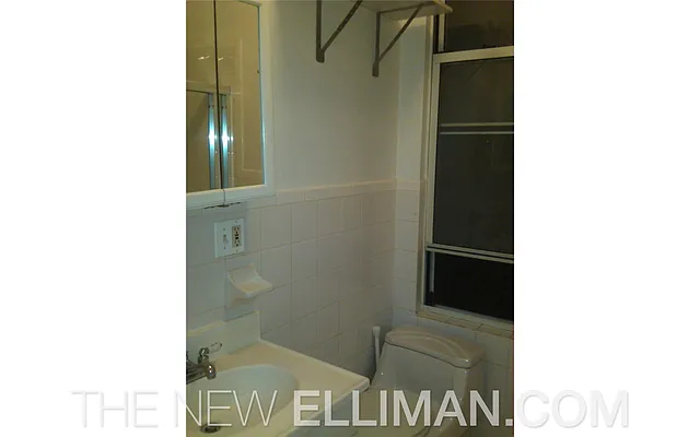 Rented by Douglas Elliman | media 29