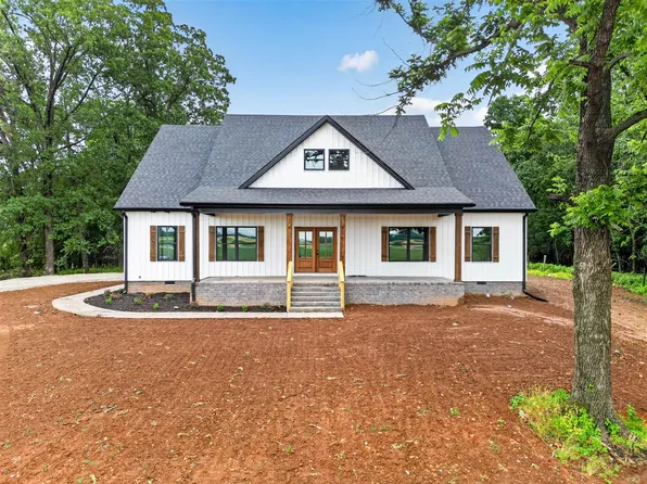 2228 Lawrence Rd, Olmstead, KY 42265