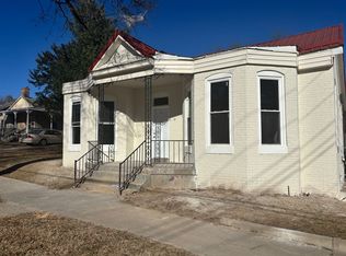 622 7th St #A, Boonville, MO 65233