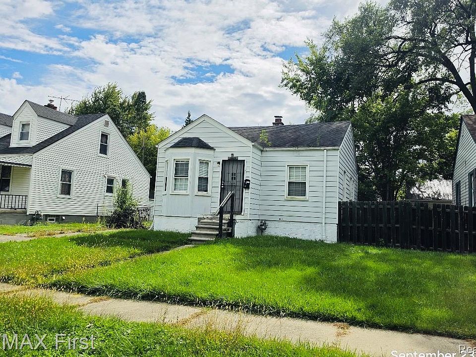 18914 Elkhart St, photo 2