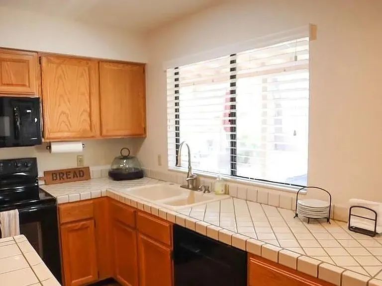 13402 S 38th Pl — Photo 26