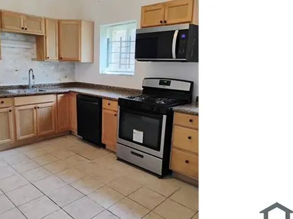 12018 S Wallace St APT 1, Chicago, IL 60628