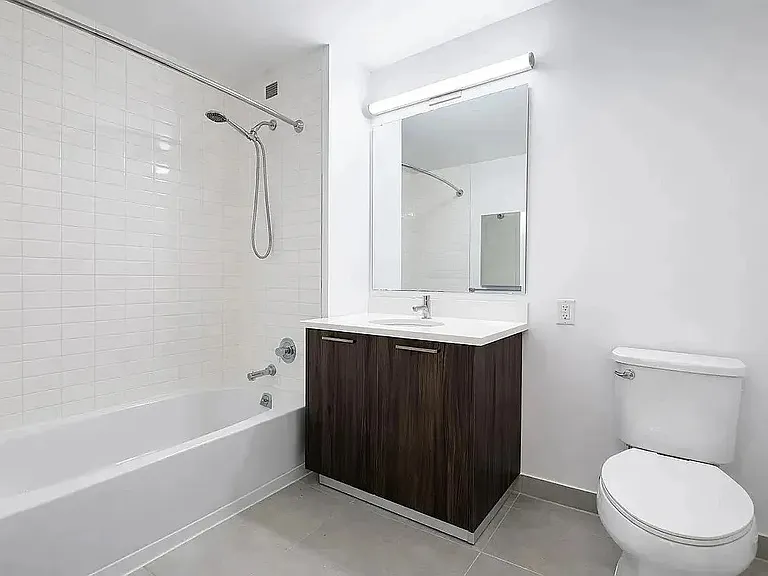 1524 Sheepshead Bay Rd #19F — Photo 5
